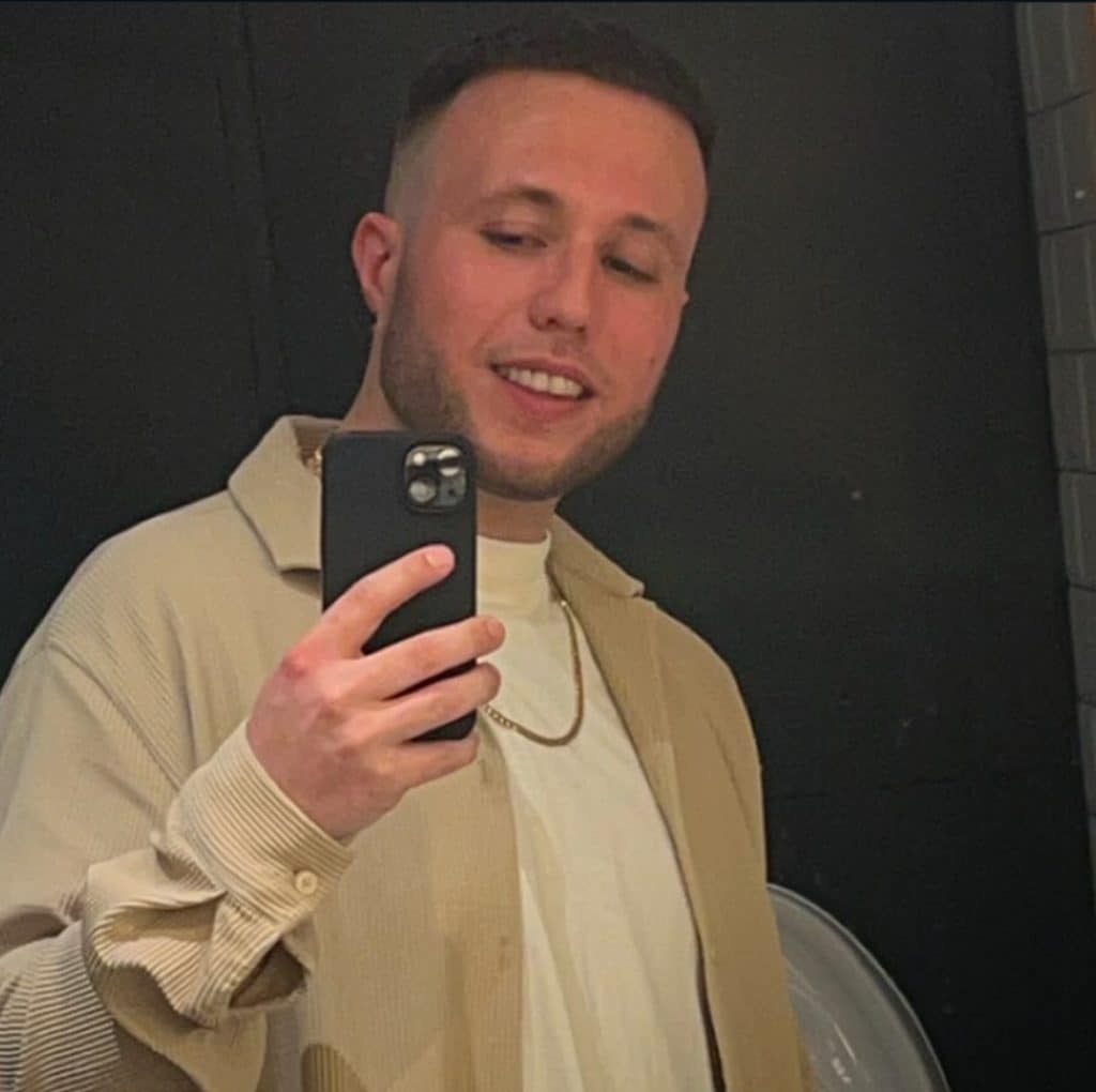 Photo 25-12-2024, 00 48 02